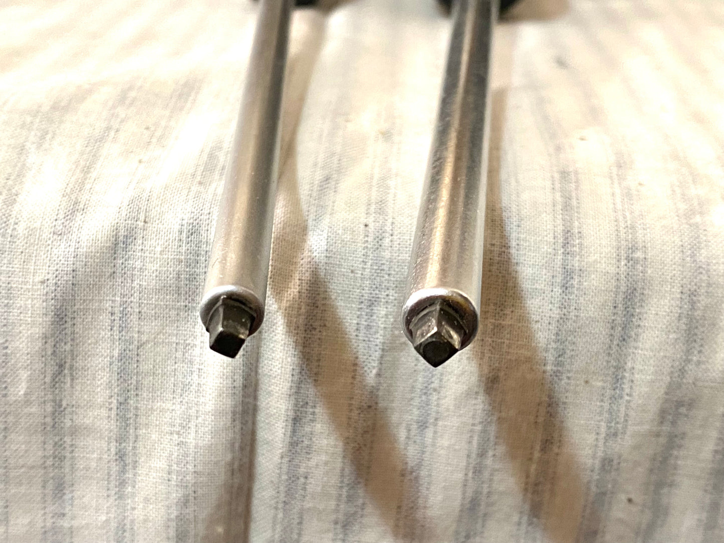 Square tip screw driver