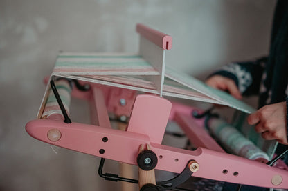 Get Warped! (RIGID HEDDLE DEMO)
