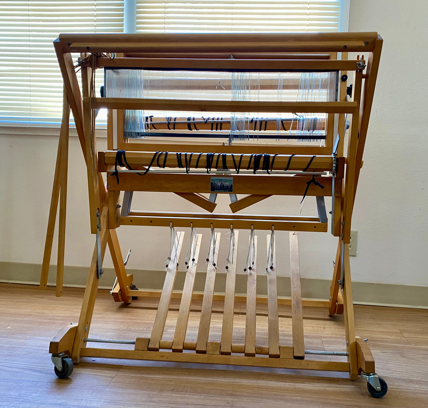 Pre-owned Baby Wolf Loom