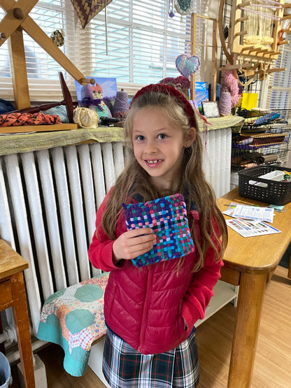 KIDS CAN WEAVE on a Potholder Loom!