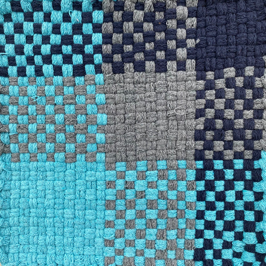 KIDS CAN WEAVE on a Potholder Loom!