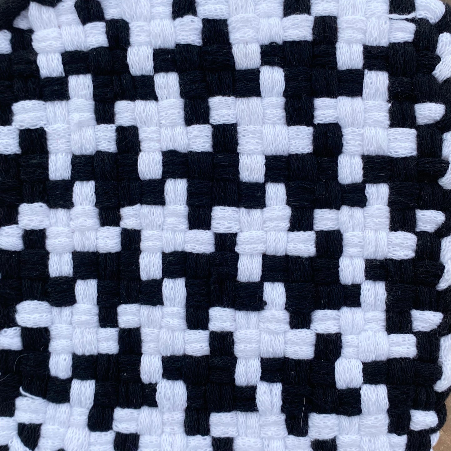 KIDS CAN WEAVE on a Potholder Loom!