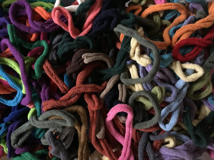 KIDS CAN WEAVE on a Potholder Loom!